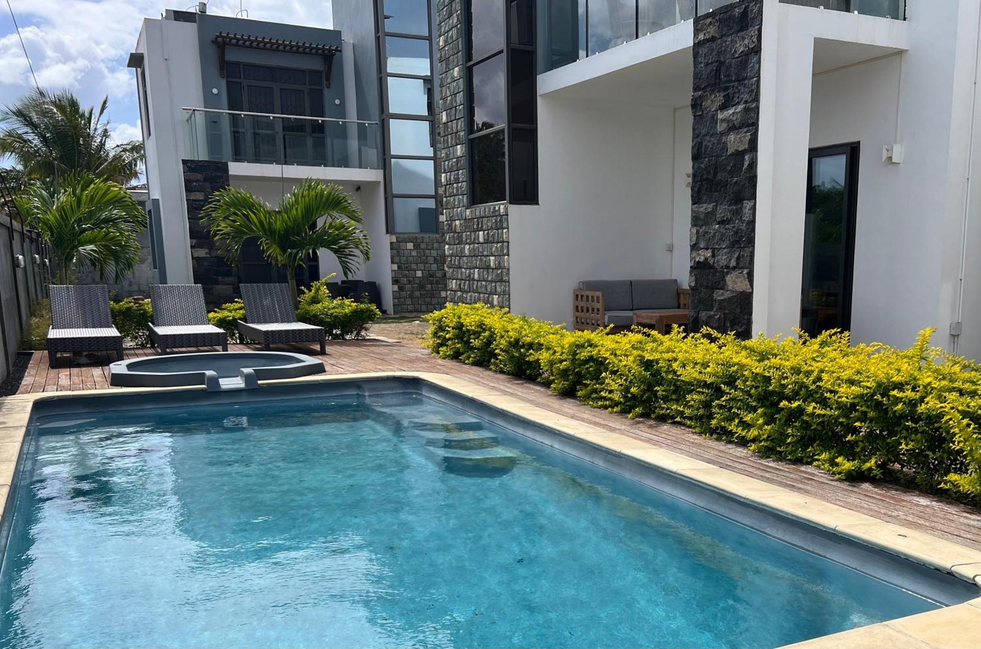 Joy Home Pointe Aux Biches Bagian luar foto